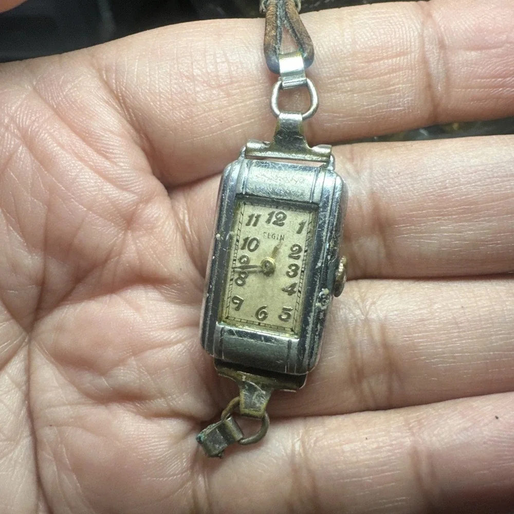 Vintage Elgin Art‎ Deco Women's Ladies Watch  17mm Silver Tone Manual For Repair